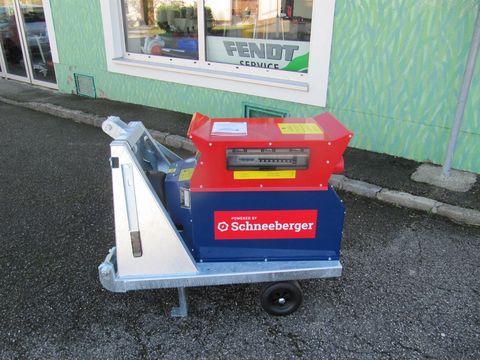 Schneeberger  NSG 22-U4 mit AVR Regelung