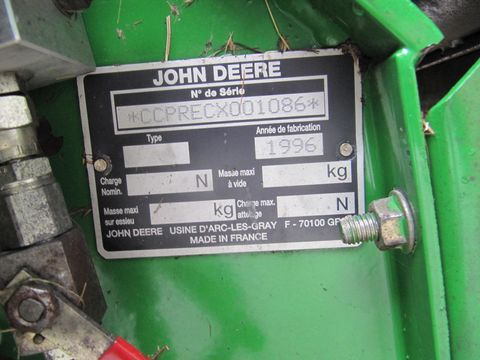 John Deere 590