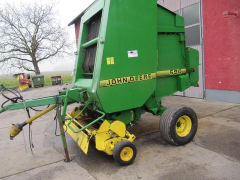 John Deere 590