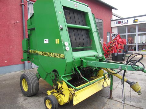 John Deere 590
