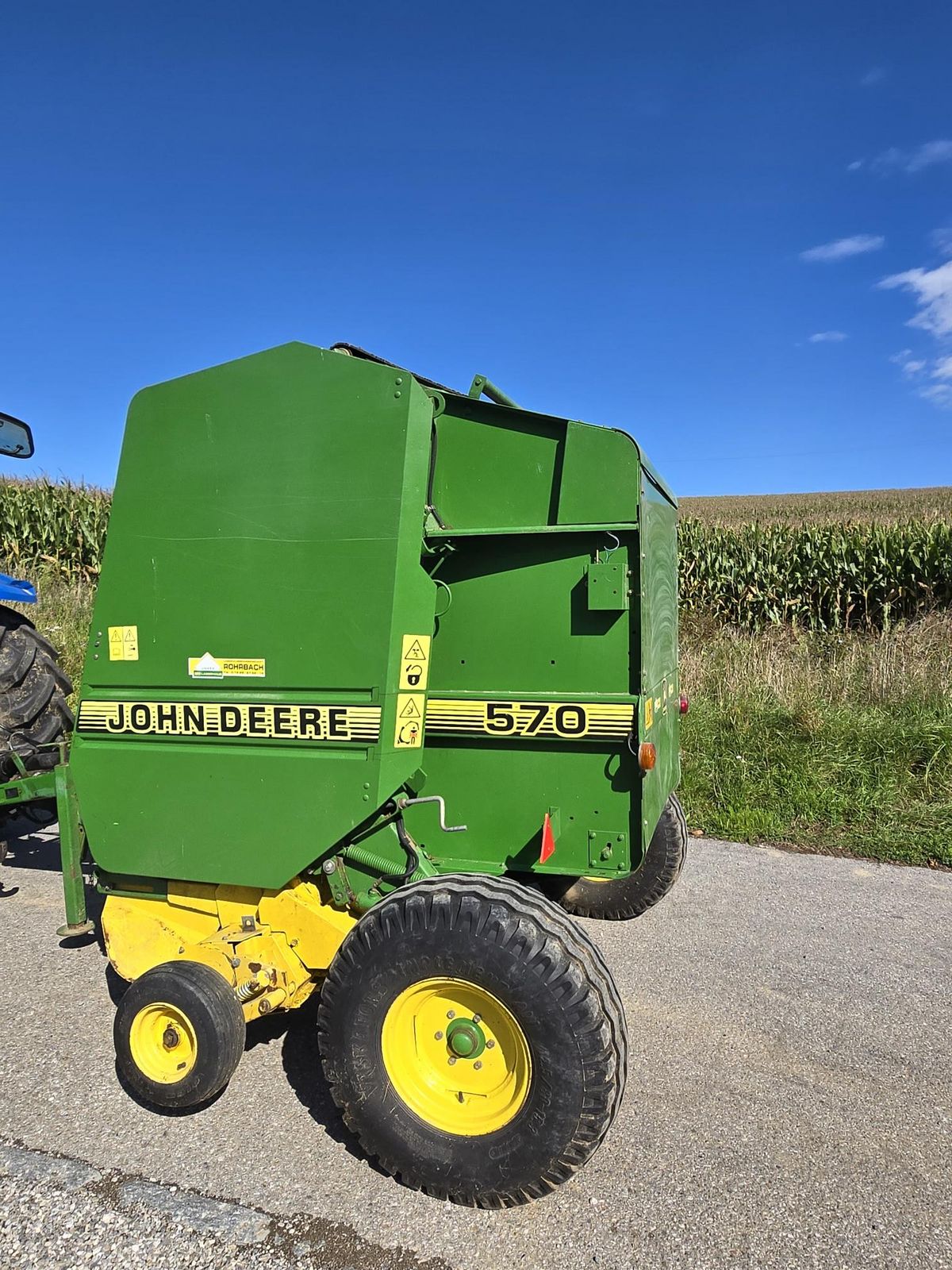 John Deere 570 2
