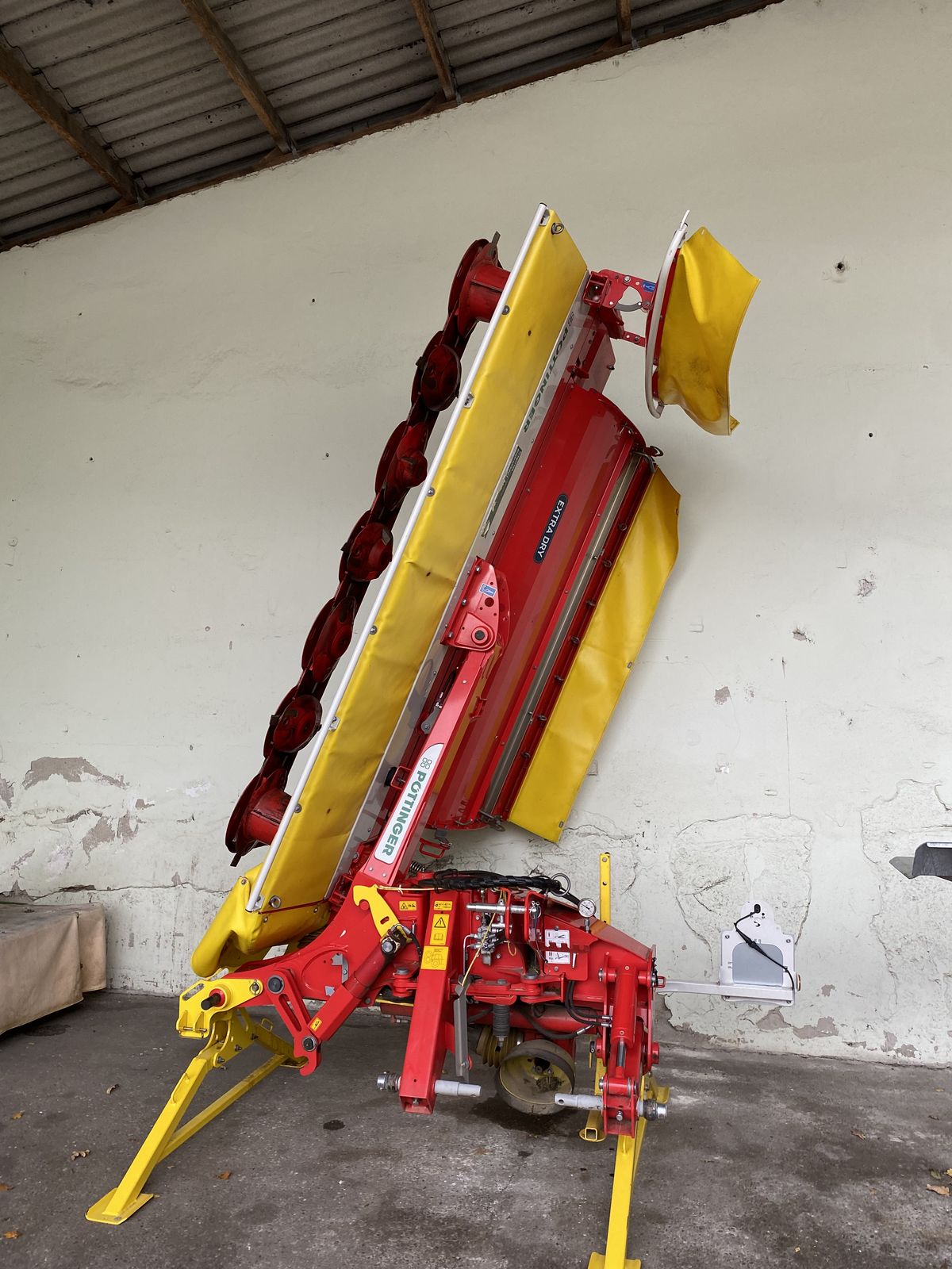 Pöttinger Scheibenmähwerk Novacat 302 ED  1