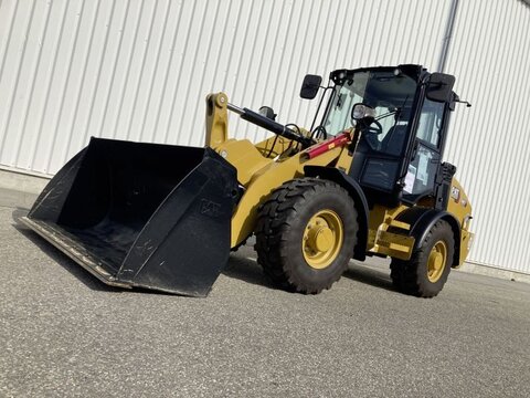 Caterpillar CAT 907