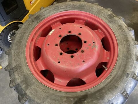 BKT RÄDER 270/95R32+300/95R46 2