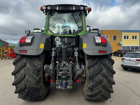 Fendt 828 VARIO S4 PROFI PLUS