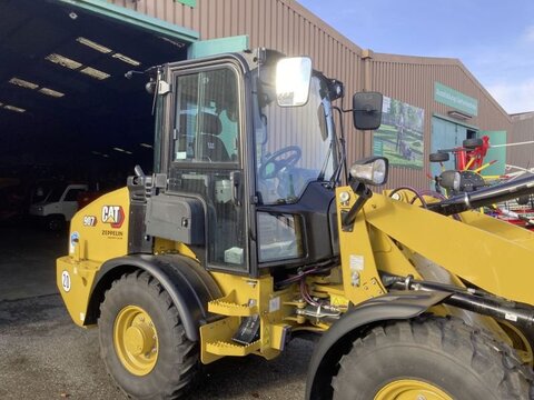 Caterpillar CAT 907 2