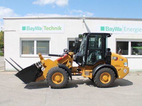 Caterpillar CAT 907