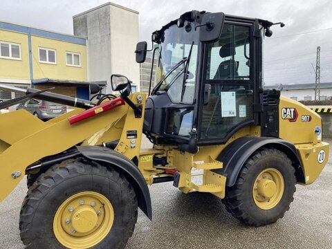 Caterpillar CAT 907 3