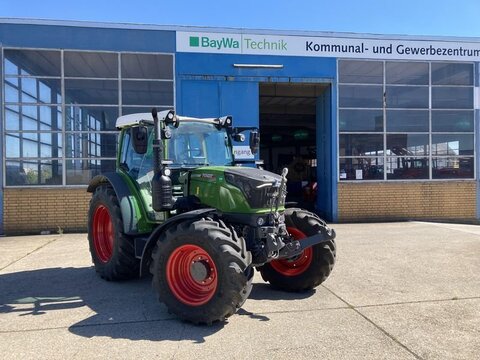 <strong>Fendt 211 S VARIO GE</strong><br />