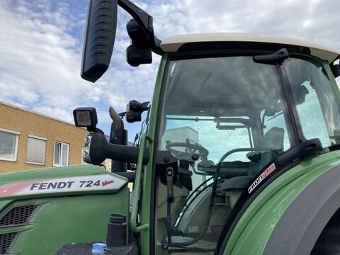 Fendt 724 VARIO S4 PROFI PLUS