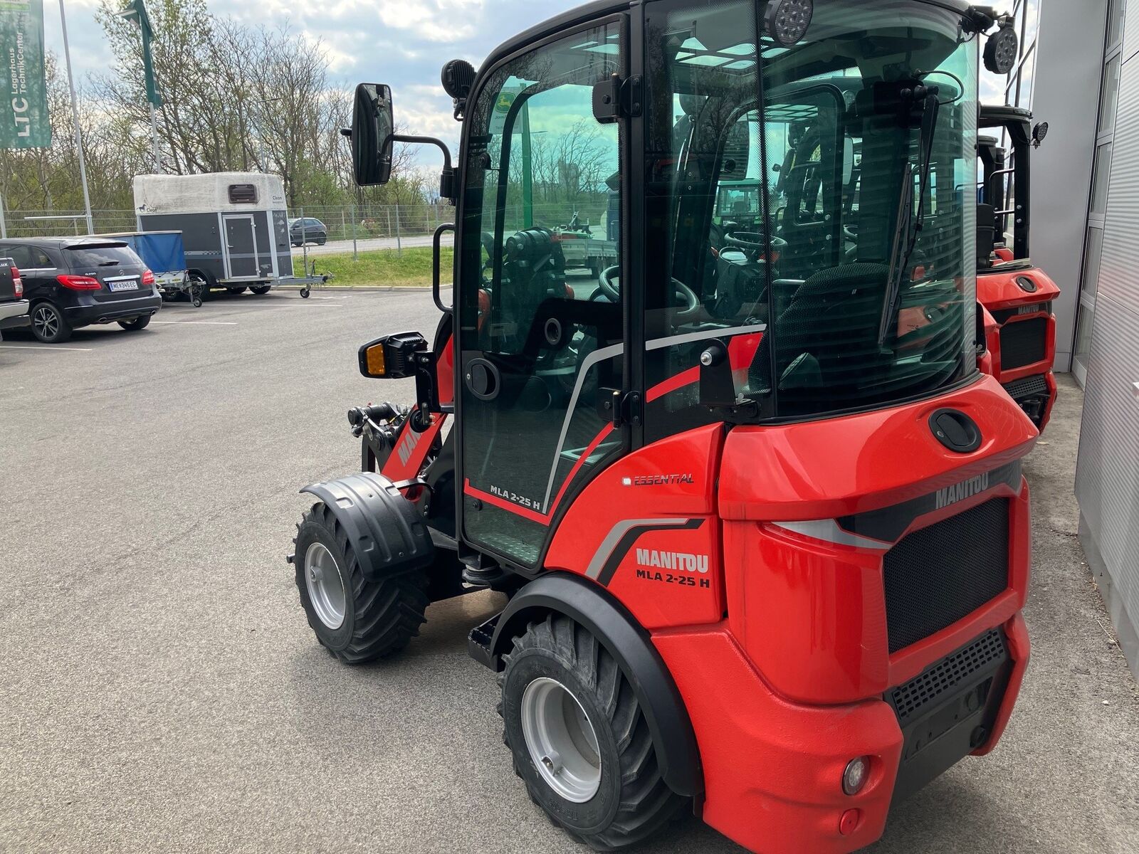 Manitou Manitou MLA2-25 2