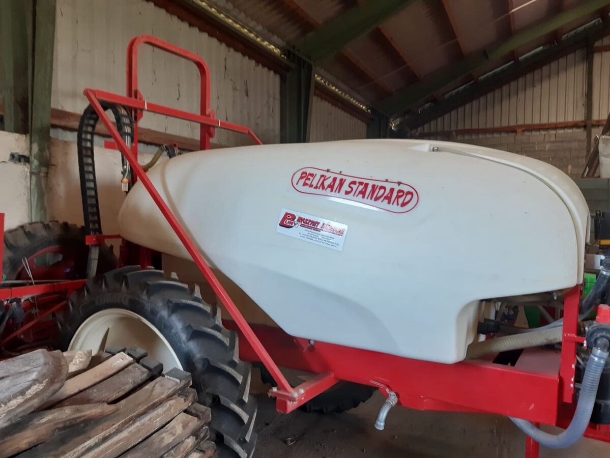 Bury Perkoz Pelikan Standard  2