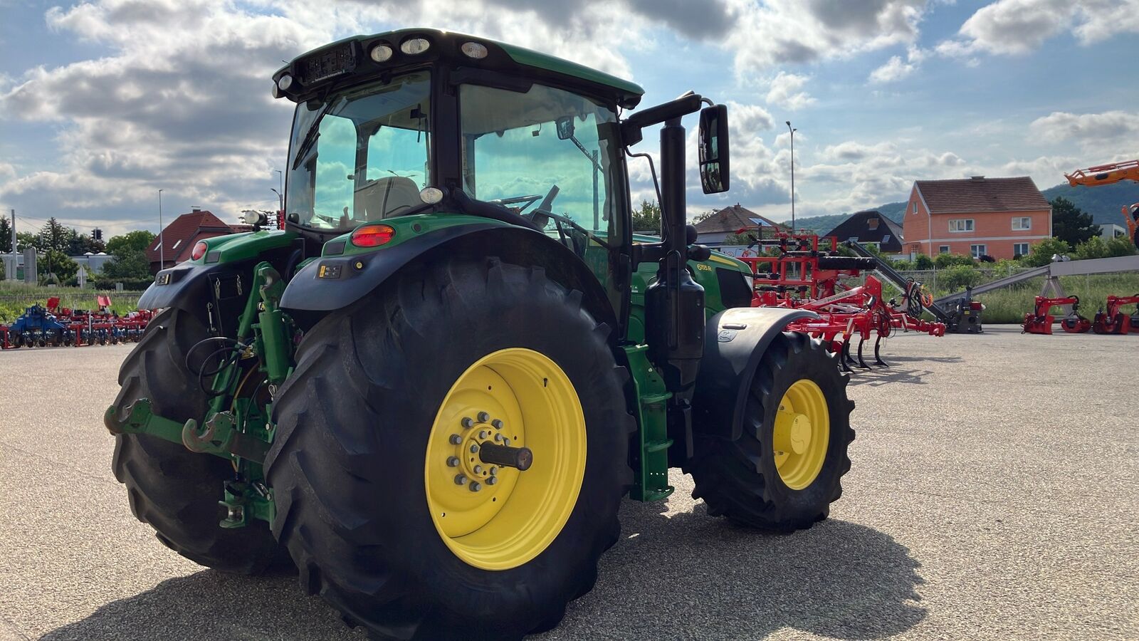 John Deere 6155R 3