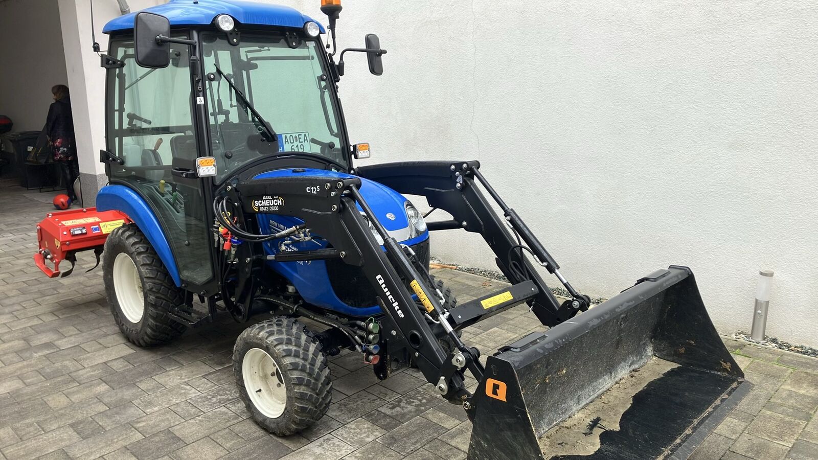 New Holland Boomer 25 2