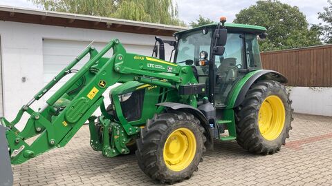 John Deere 5100M