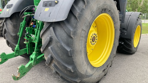 John Deere 8370R