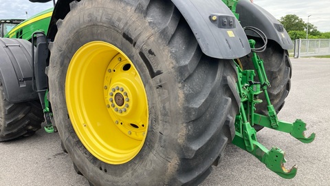 John Deere 8370R