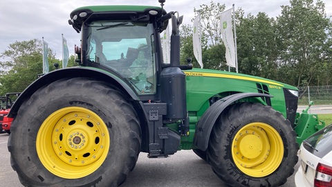 John Deere 8370R