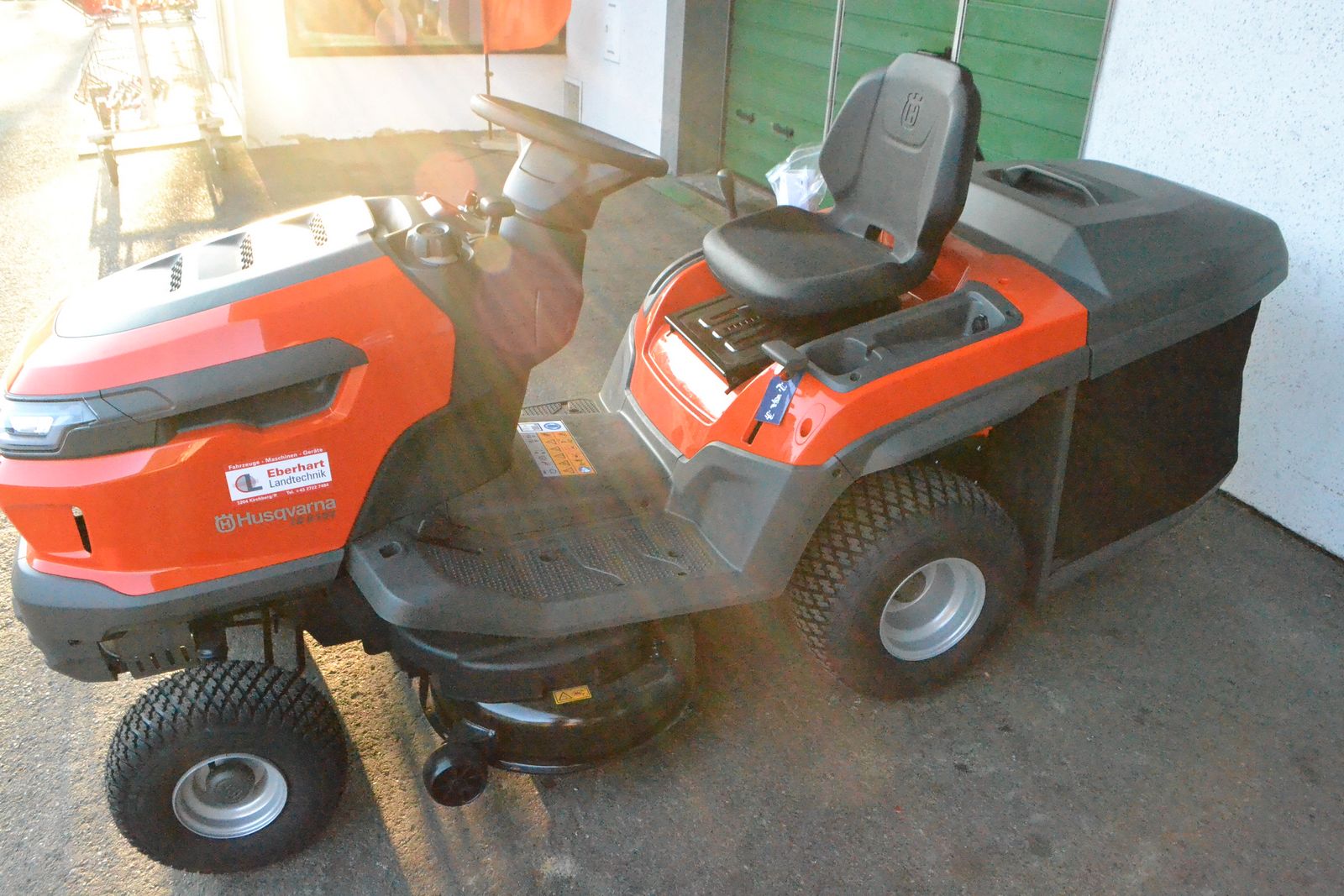 Husqvarna TC 215T Rasentraktor 3