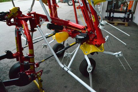 3593-c610ab000841a411b3b9eafb0a6a2ad4-6933967