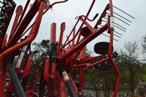 3593-f736284a83713a838f7da018038a4936-6933438