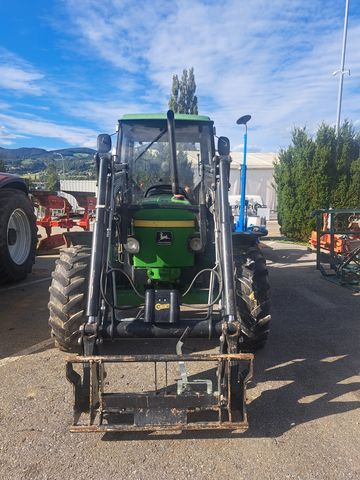 John Deere 1950 A CC2