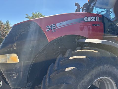 Case IH Magnum 315 CVX