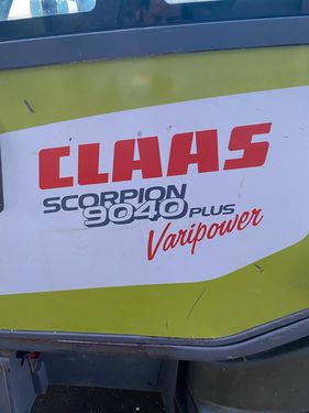 Claas 9040