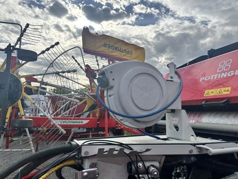 Pöttinger IMPRESS 3160 V PRO