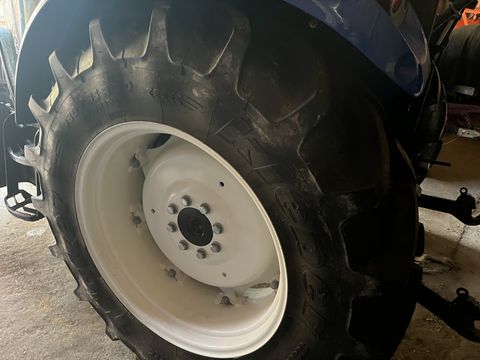 New Holland T4.75S Stage V