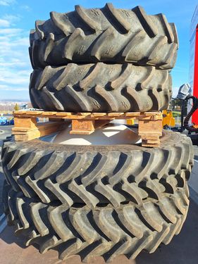 Alliance 320/90 R42 und 320/85 R28