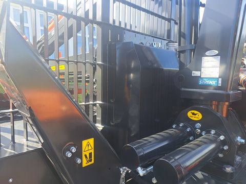 BMF 12T2 mit Kran 850 HP