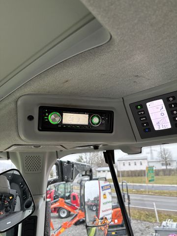 Claas Arion 650 CMATIC