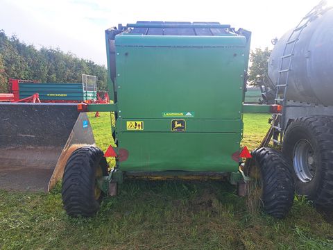 John Deere 570