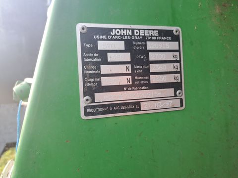 John Deere 570
