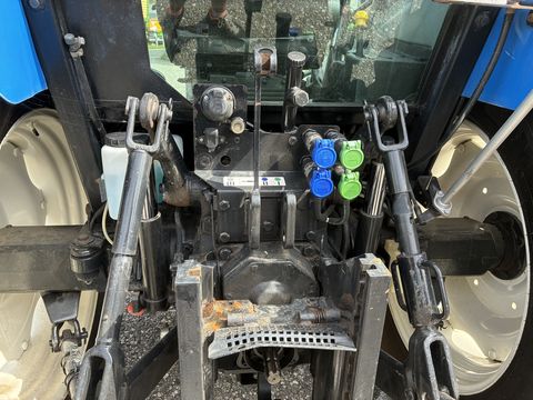 New Holland T5050