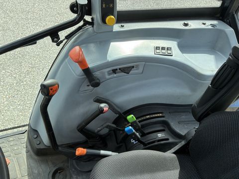 New Holland T5050