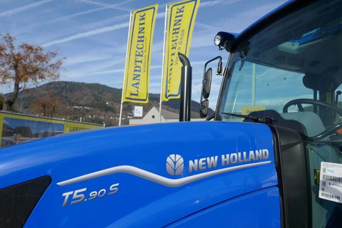 New Holland T5.90S