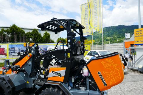 Giant G 2500 HD