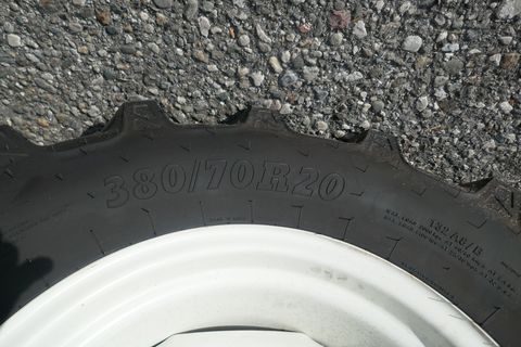 New Holland T4.75 Powerstar