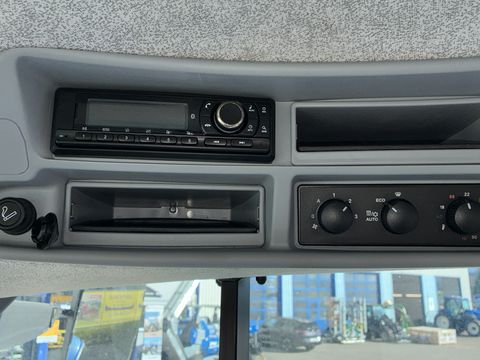 New Holland T6.180 Dynamic Command SideWinder II (Stage V)