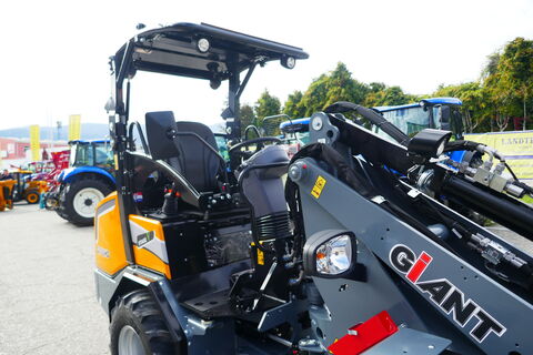 Giant G 2700 HD