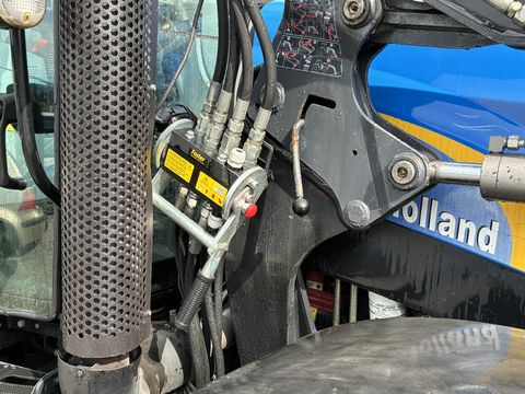 New Holland T6020 Elite