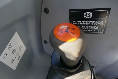 New Holland T5.90 Utility Dual Command