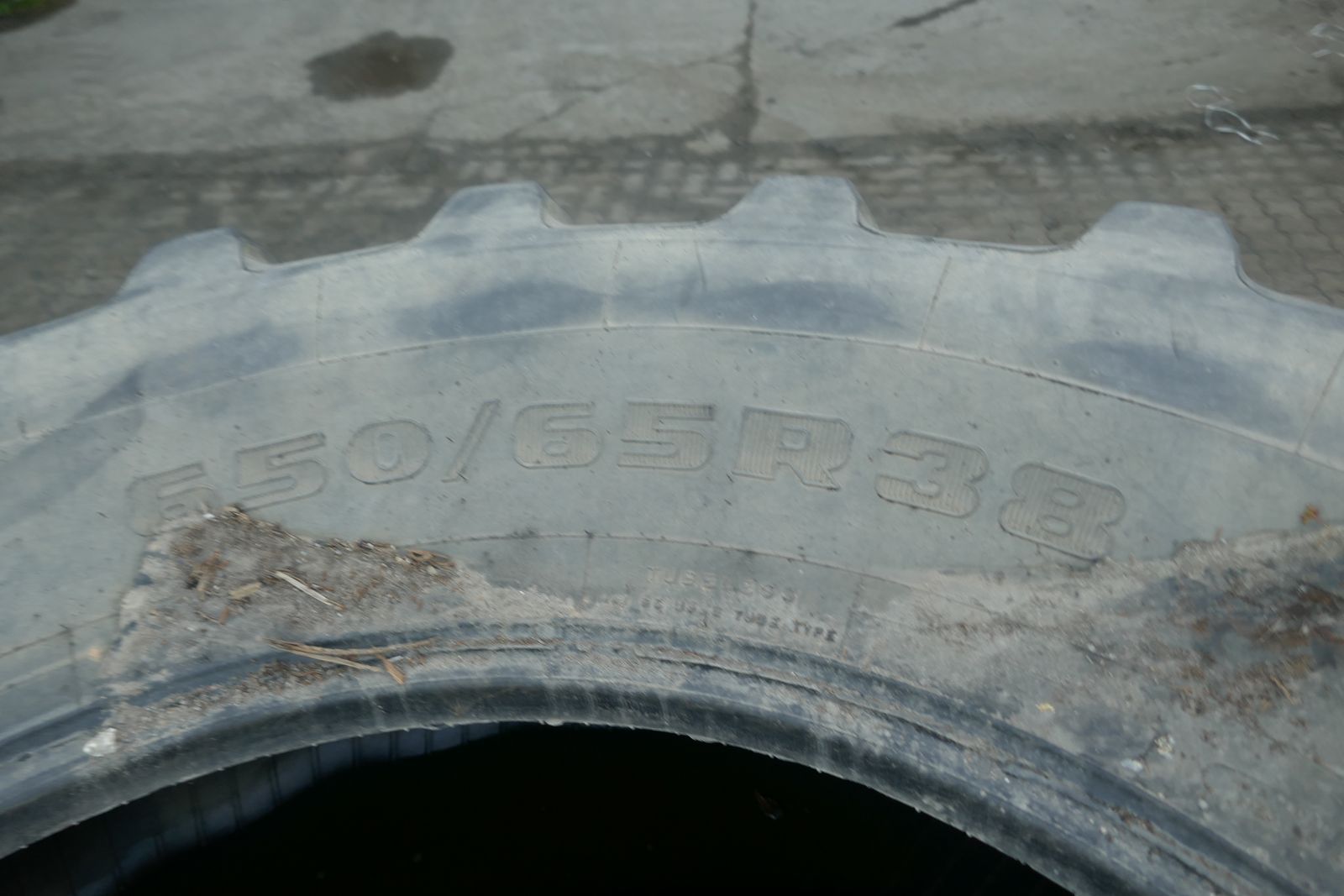 Firestone 650/65R38 und 540/65R28 2