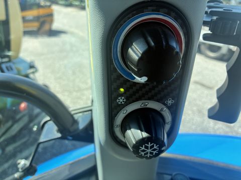 New Holland T4.75 Powerstar