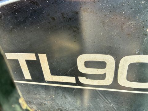 New Holland TL90 (4WD)