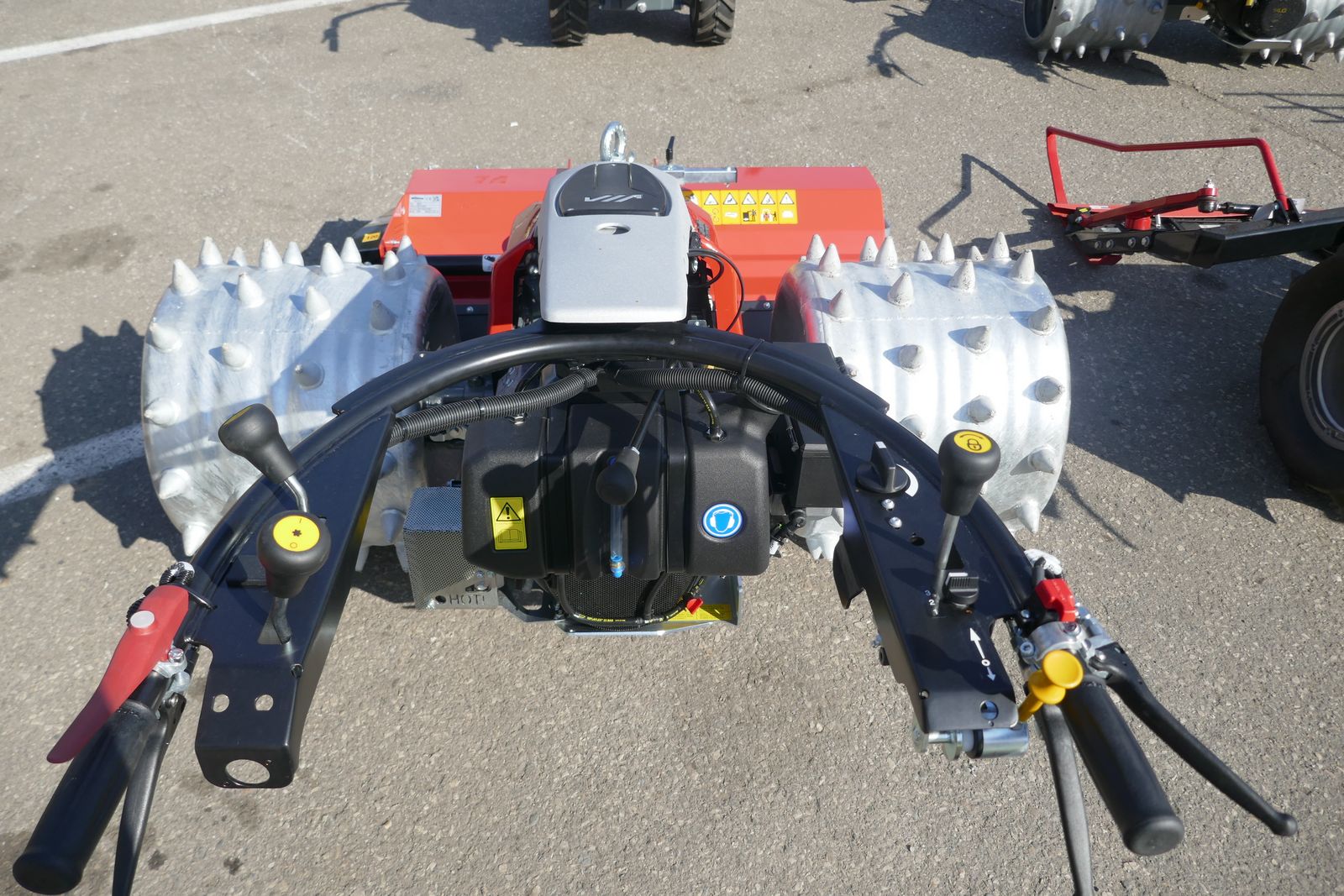 Aebi CC 150 Hydro + Müthing Mulcher 3