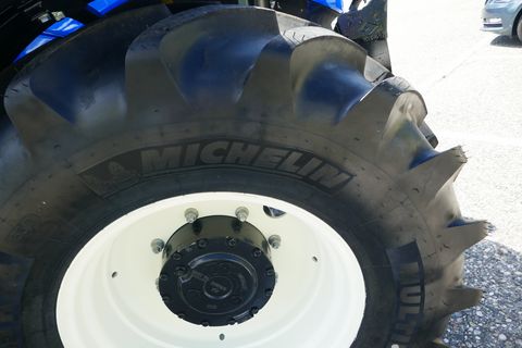 New Holland T5.110 Dynamic Command (Stage V) 
