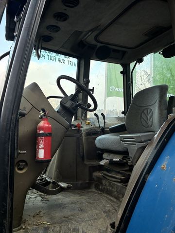 New Holland M 115/8260